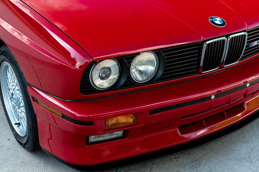 Детали экстерьера BMW M3 Coupe (E30) 1988 года  (NA) (фото 74 из 231)